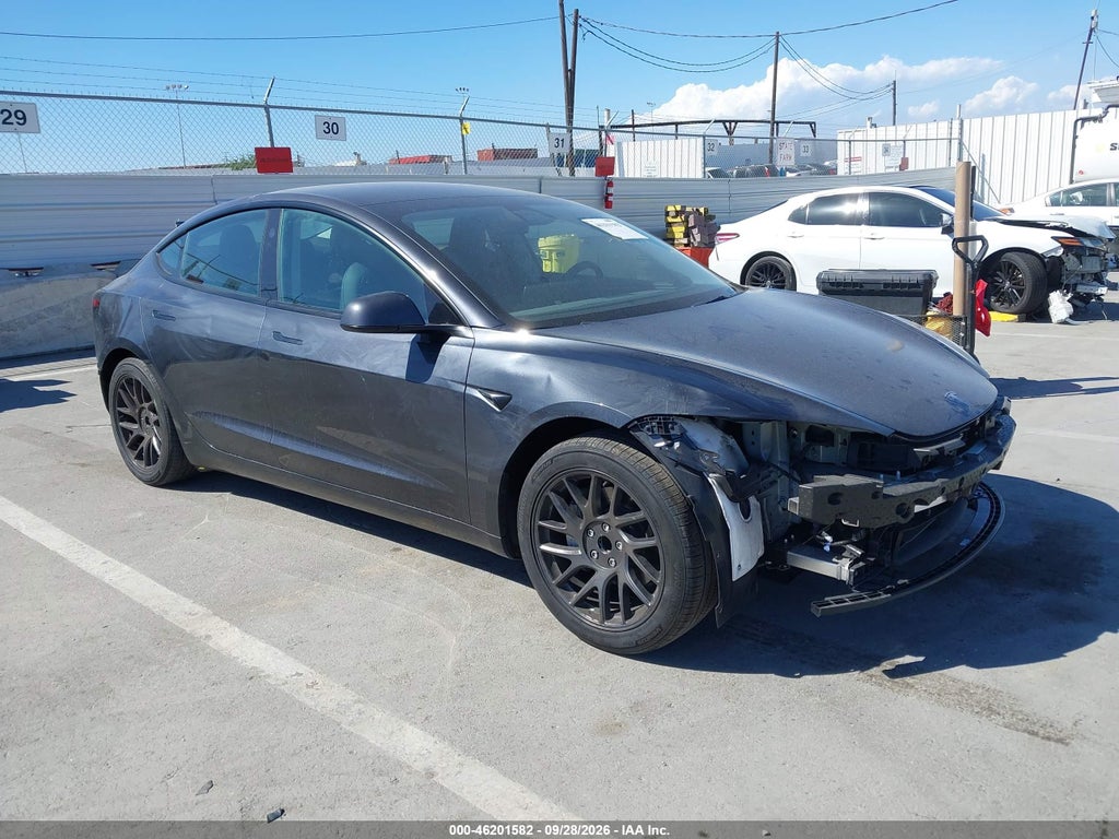 Tesla Model 3 2025