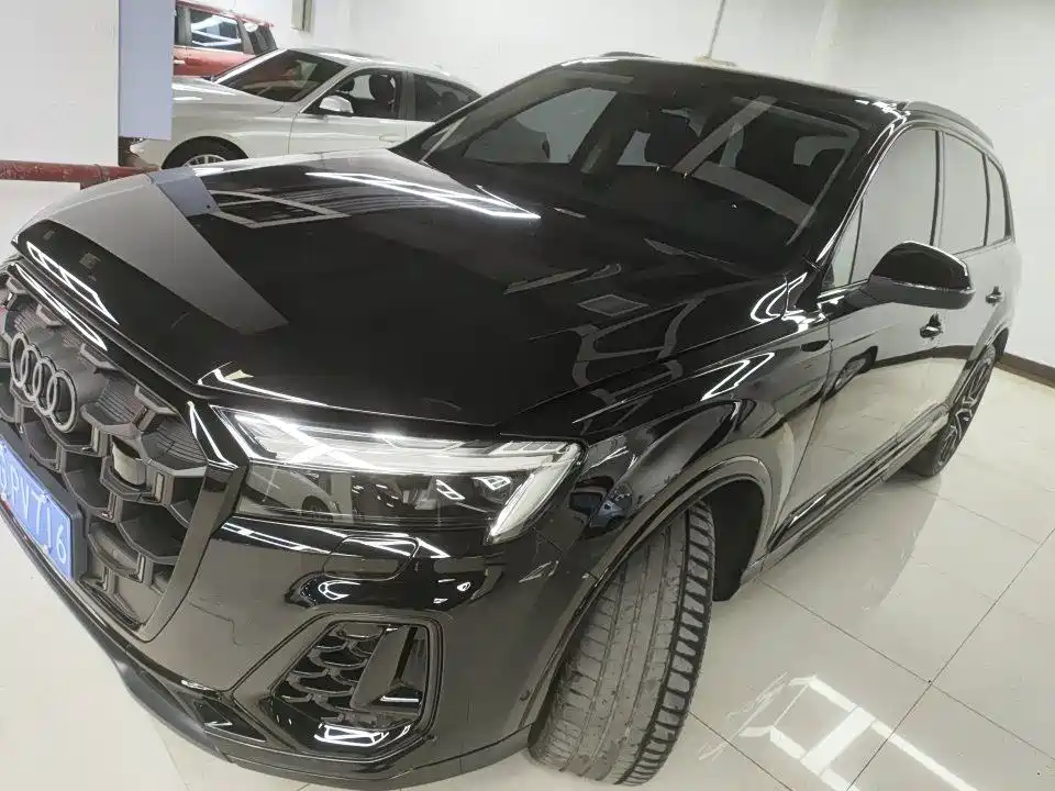Audi Q7 2025
