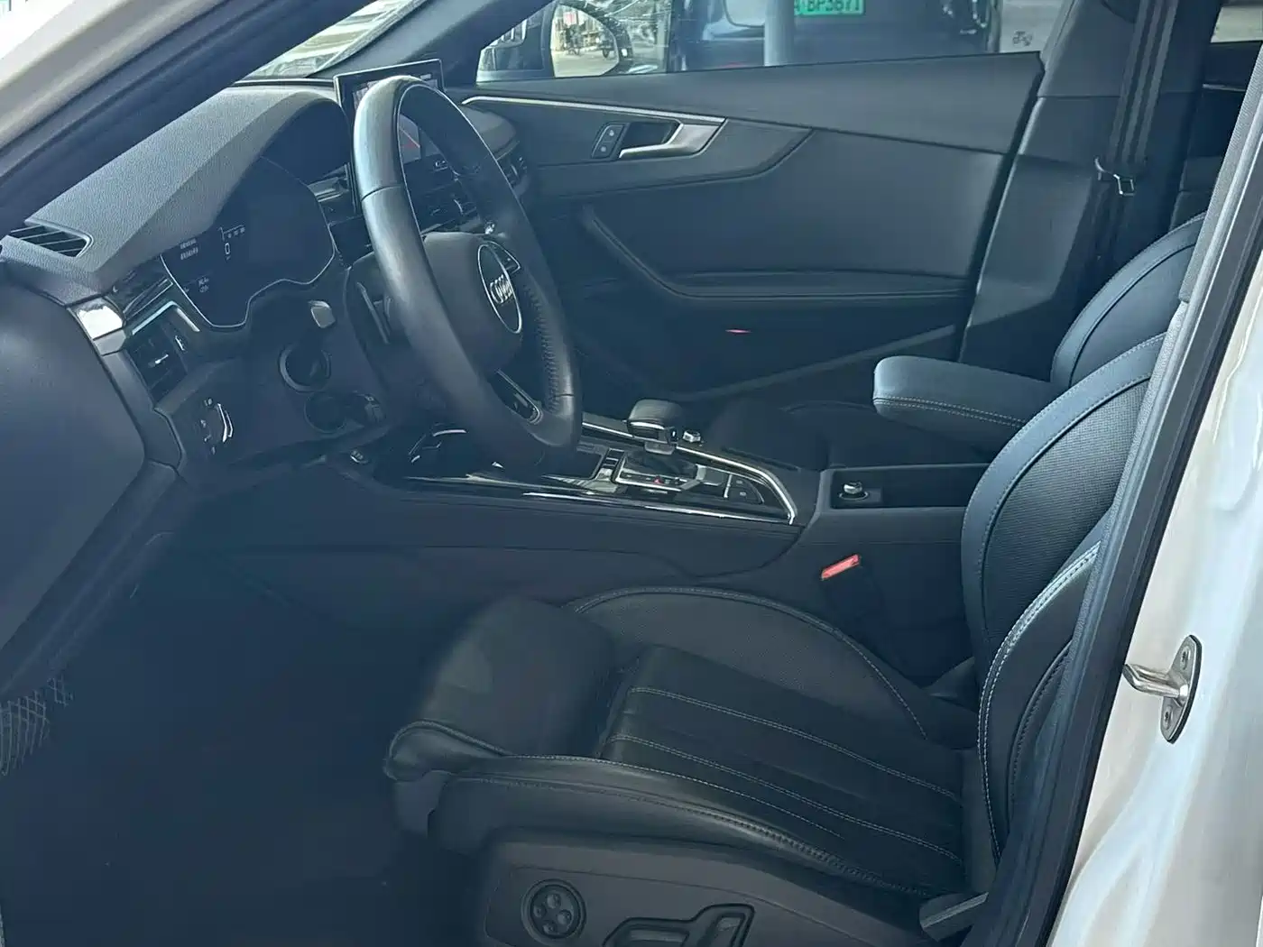 Audi A4 2023
