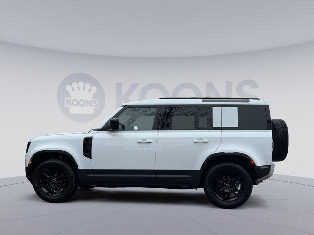 Land Rover Defender 2025