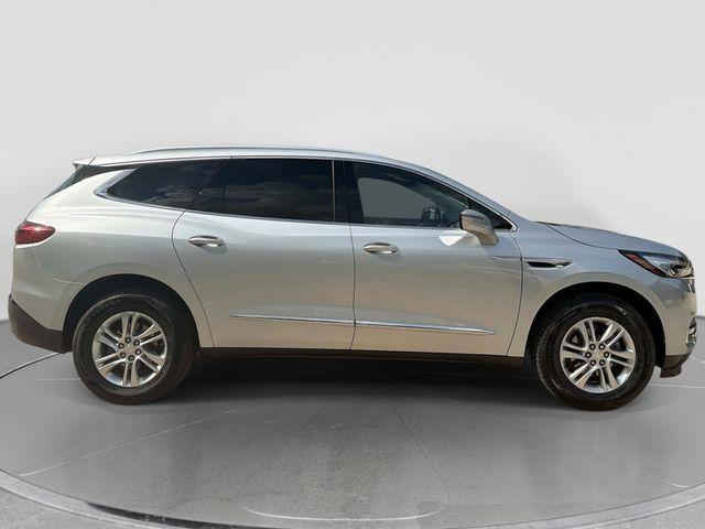 Buick Enclave 2021