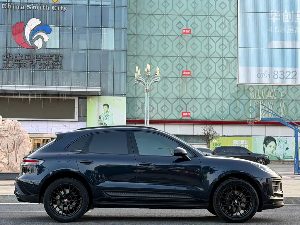 Porsche Macan 2023