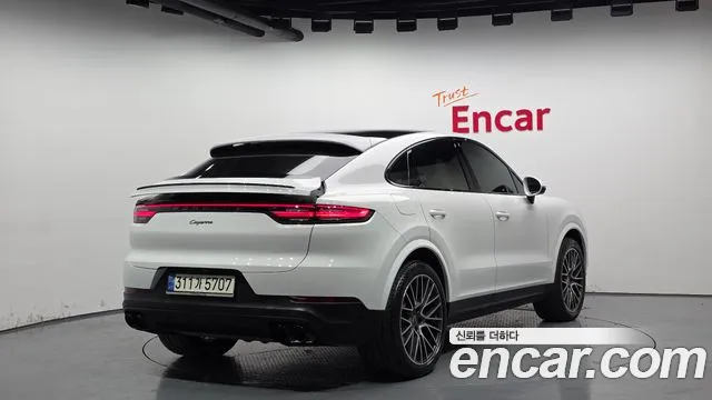 Porsche Cayenne 2021