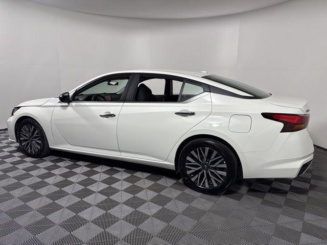 Nissan Altima 2025