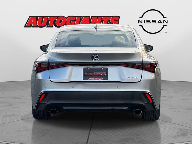 Lexus IS 300 2021