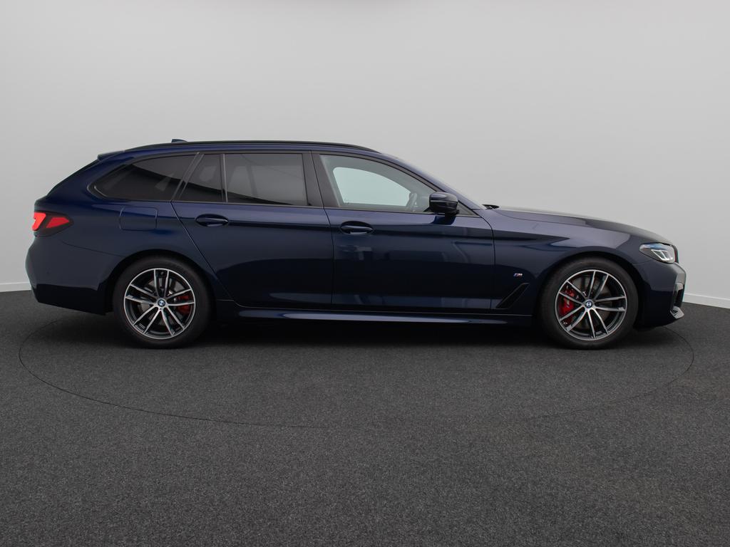 BMW 540 2023