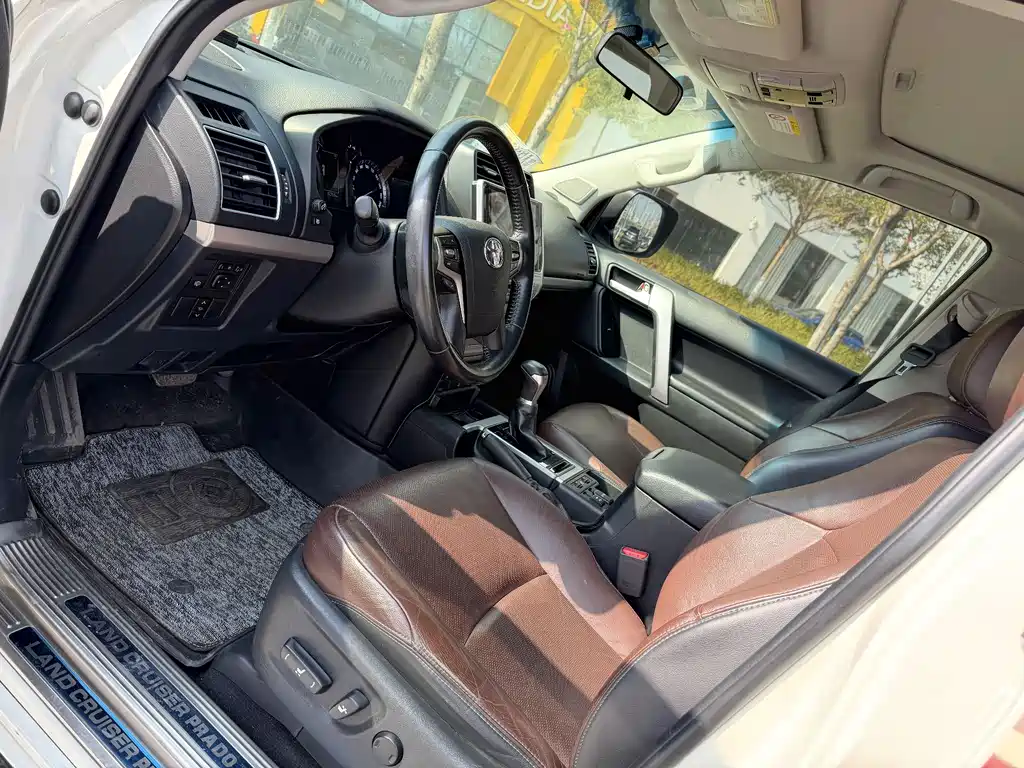 Toyota Land Cruiser Prado 2020