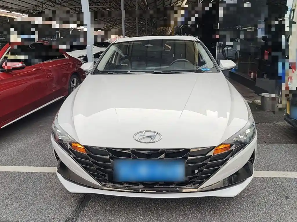 Hyundai Elantra 2021