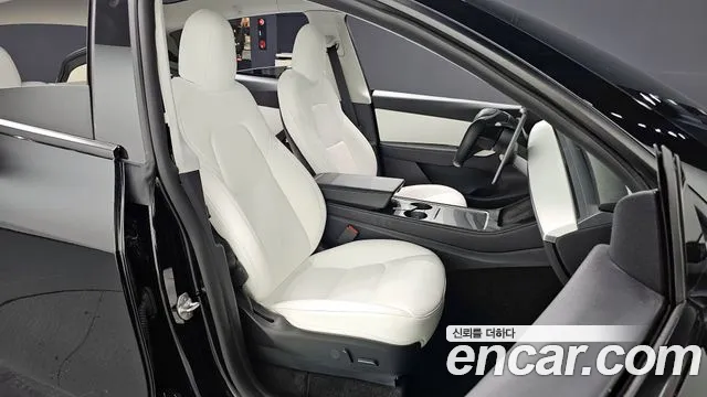 Tesla Model Y 2021