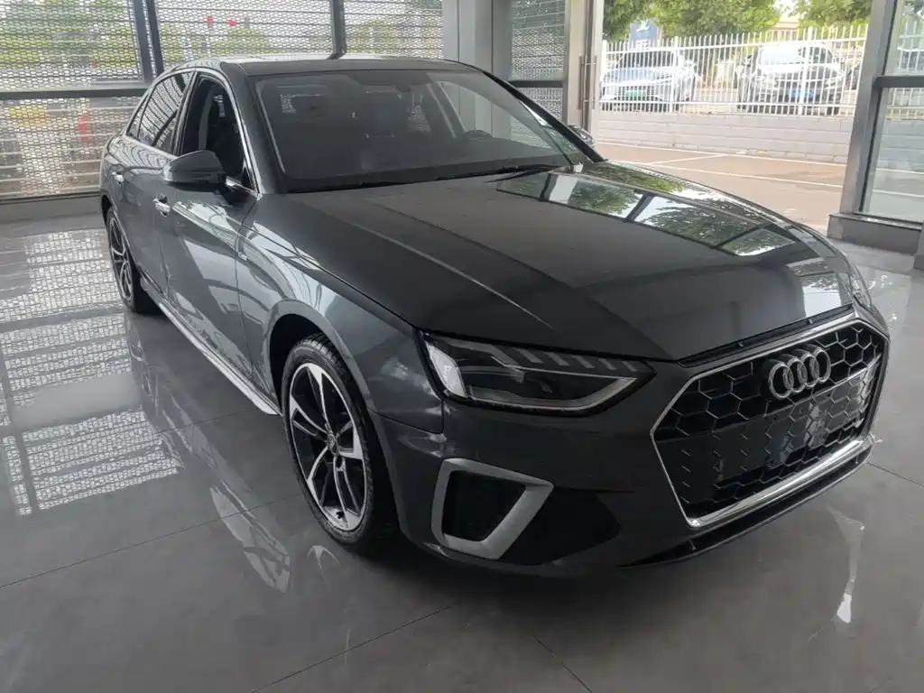 Audi A4 2024