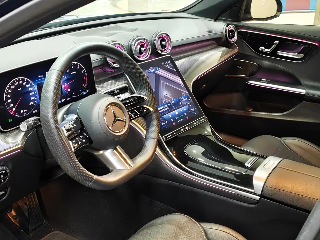 Mercedes-Benz C-Класс 2024