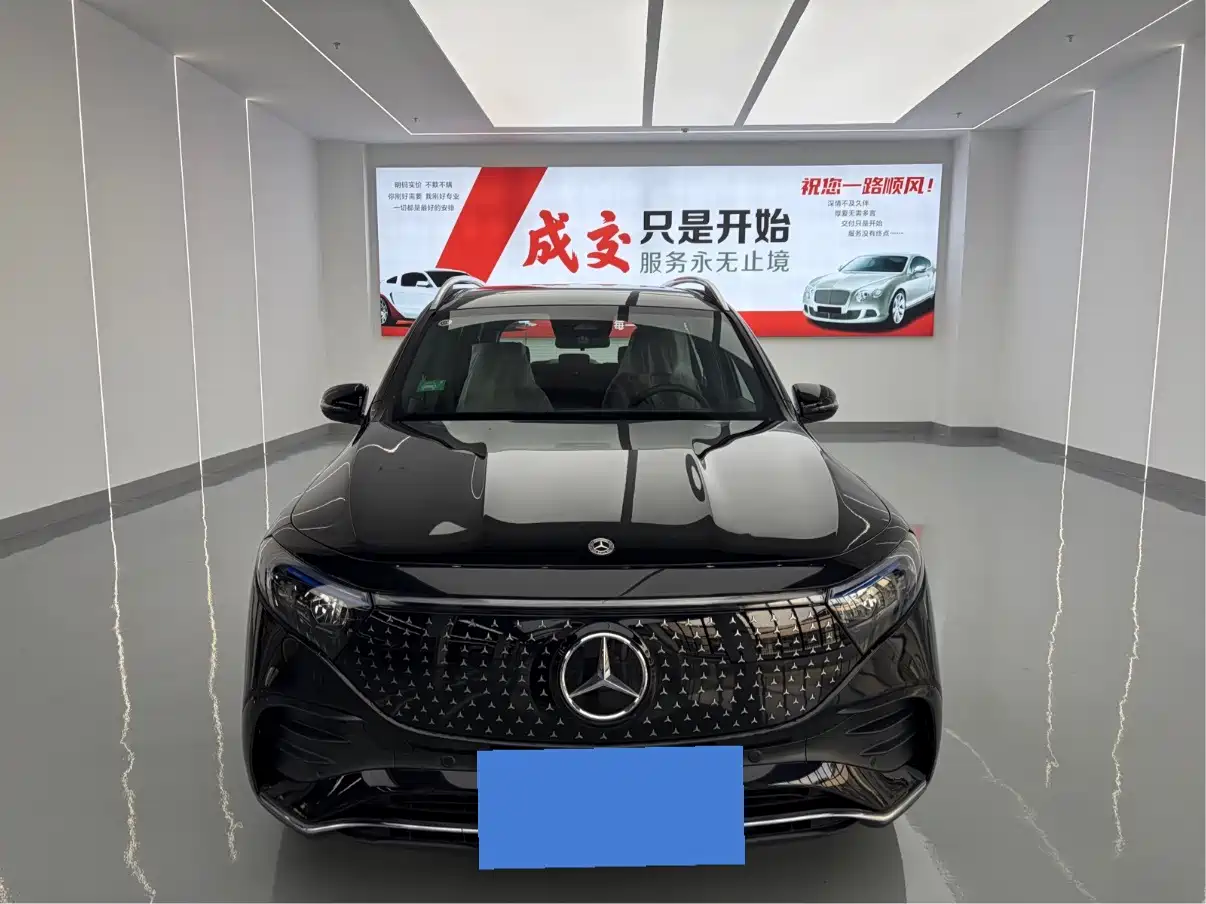 Mercedes-Benz EQB 2026