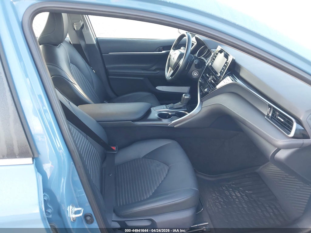 Toyota Camry 2024