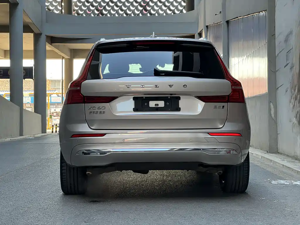 Volvo XC60 2022