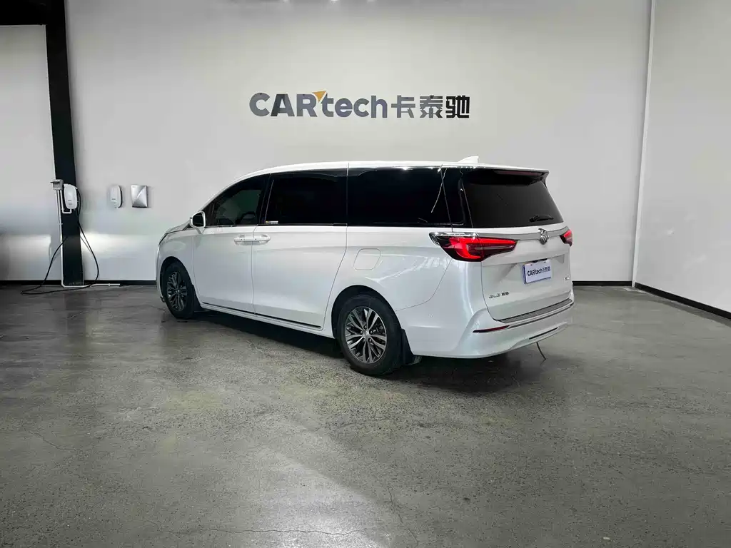 Buick GL8 2023