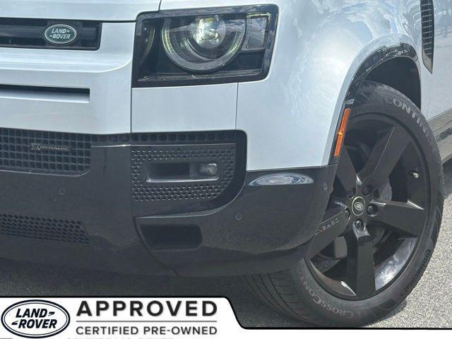 Land Rover Defender 2023