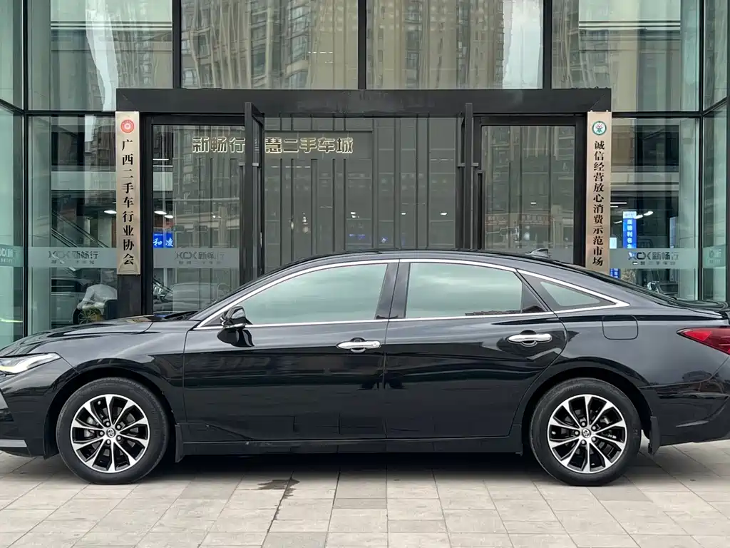 Toyota Avalon 2022