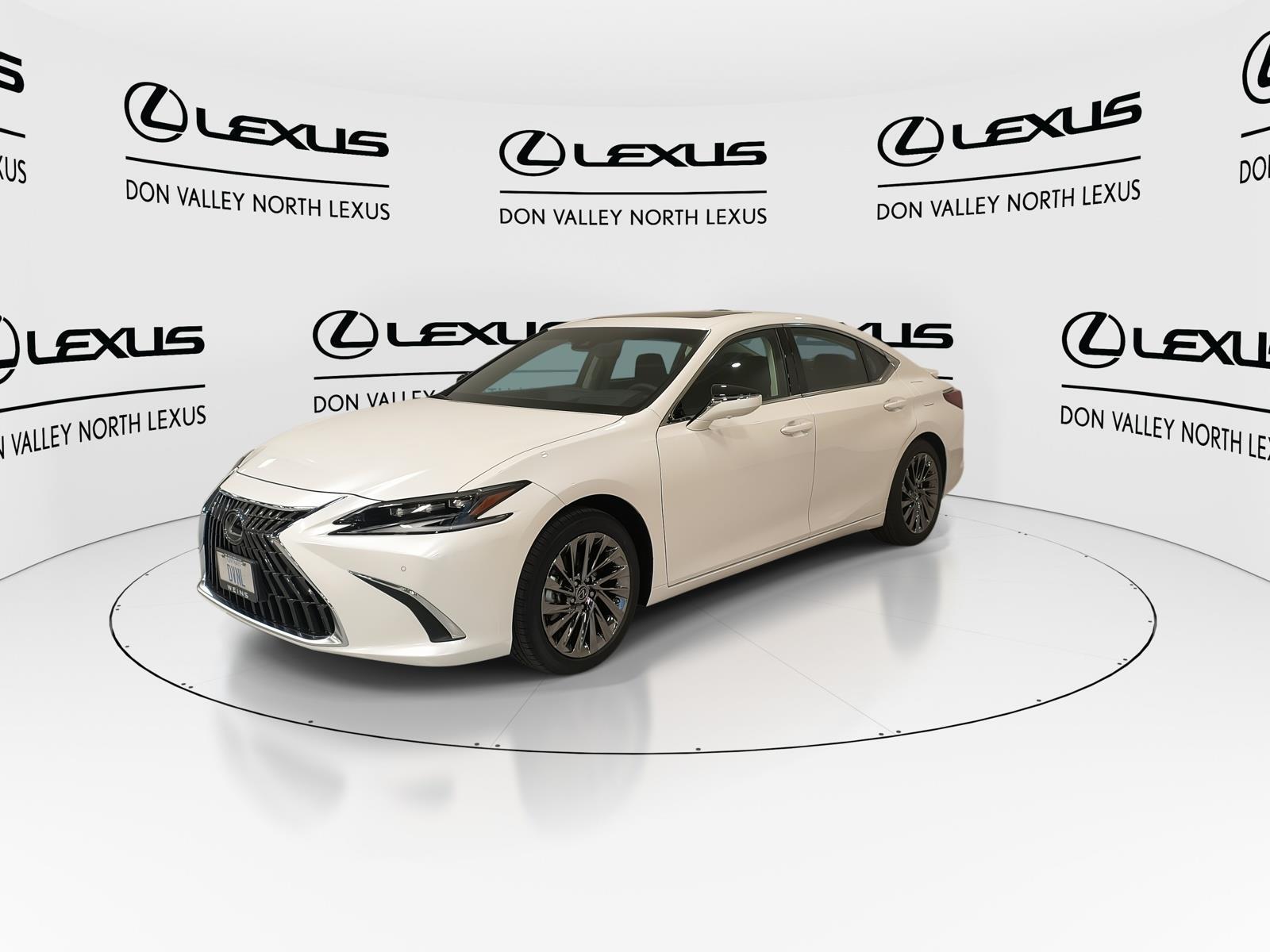 Lexus ES 2025