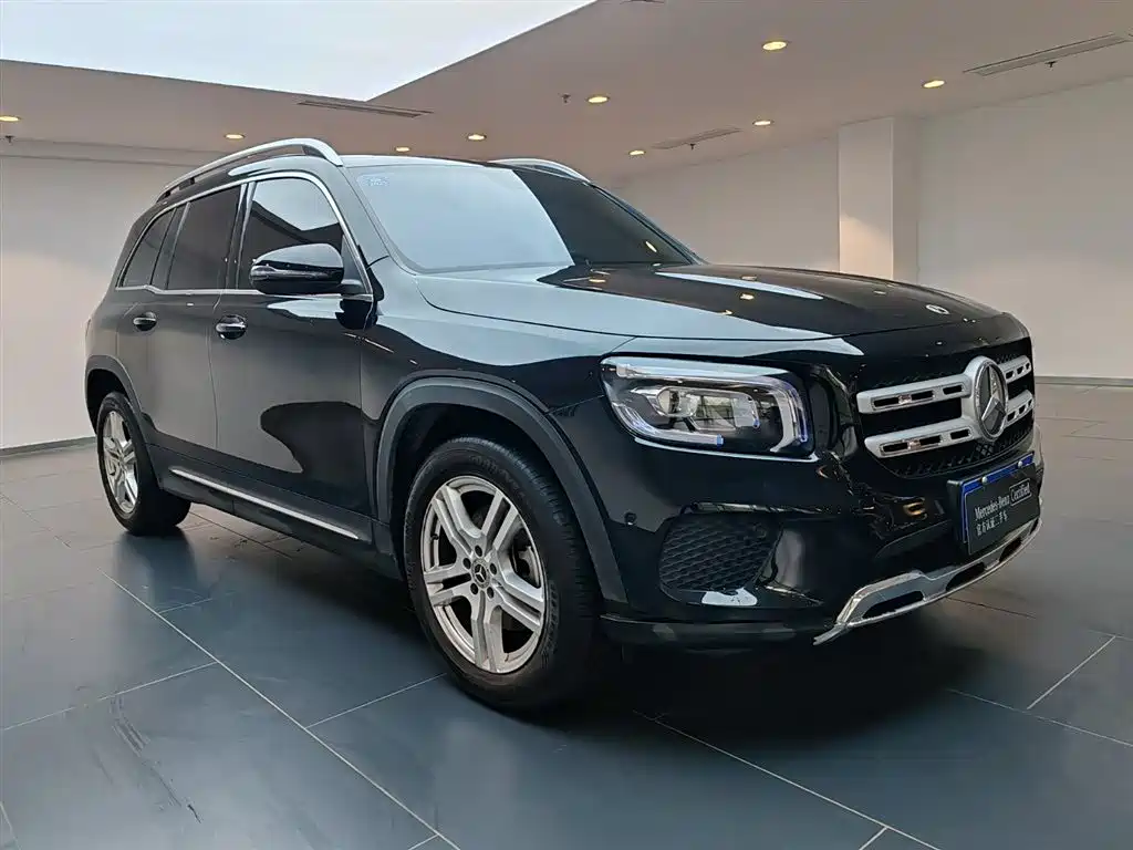 Mercedes-Benz GLB 2023