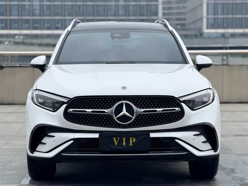 Mercedes-Benz GLC 2023