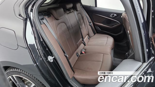 BMW 1 серии 2021