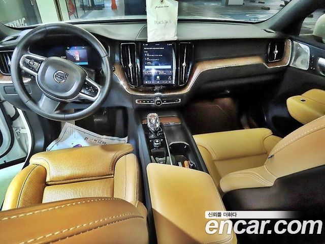 Volvo XC60 2023