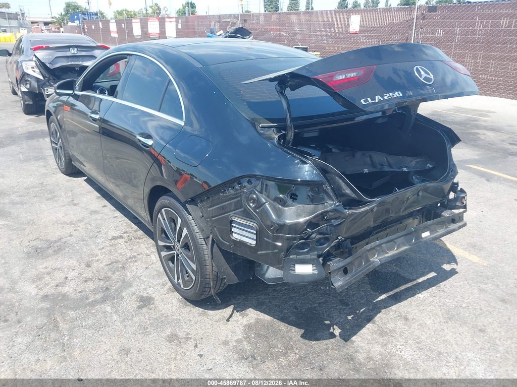 Mercedes-Benz CLA 2025