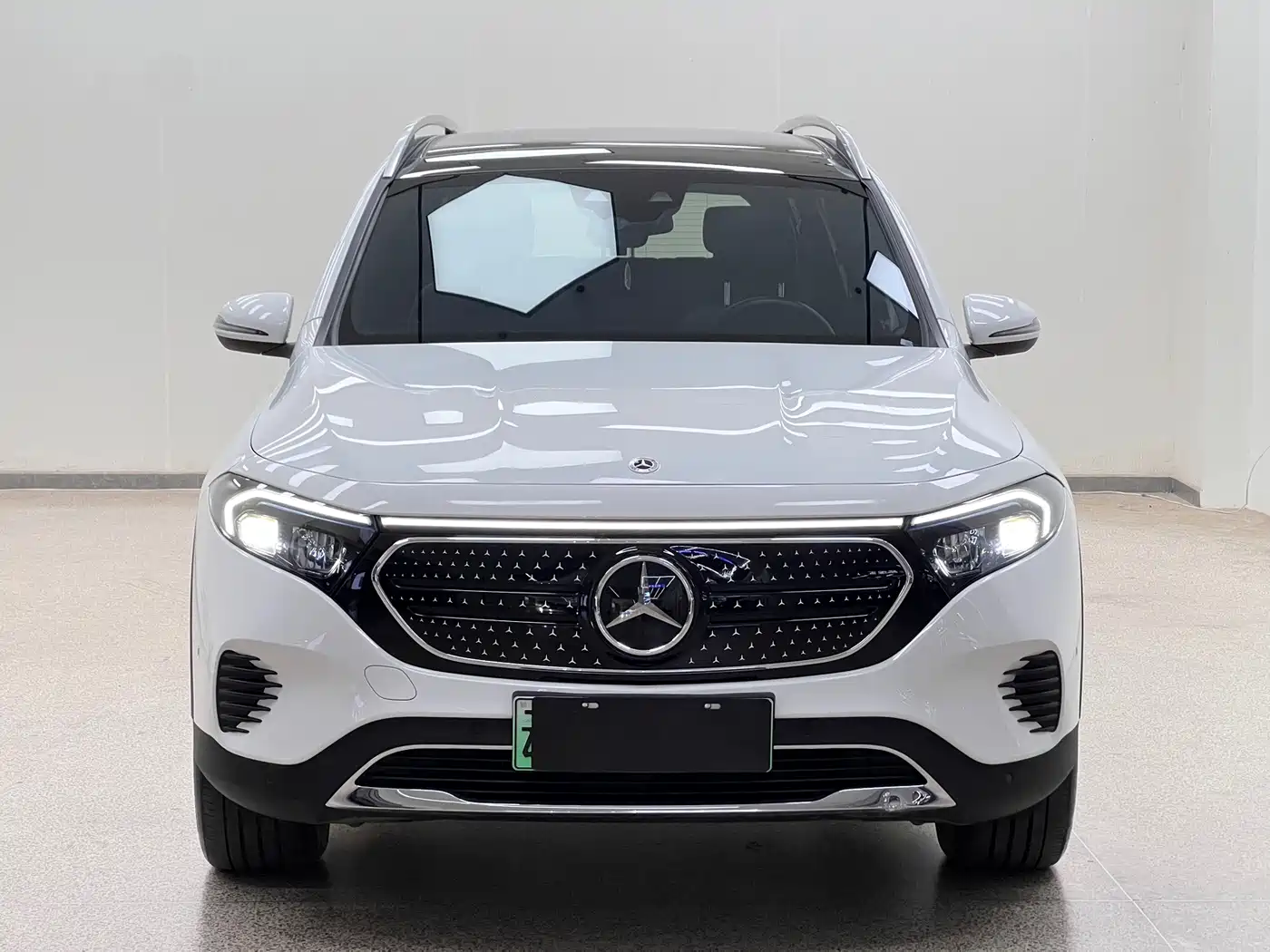 Mercedes-Benz EQB 2024
