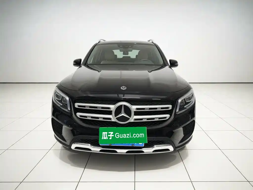 Mercedes-Benz GLB 2023