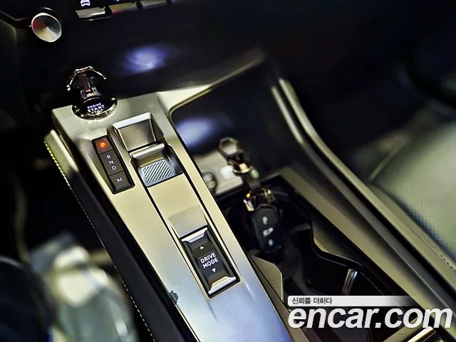 Peugeot 408 2023
