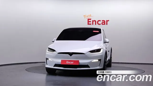 Tesla Model X 2024