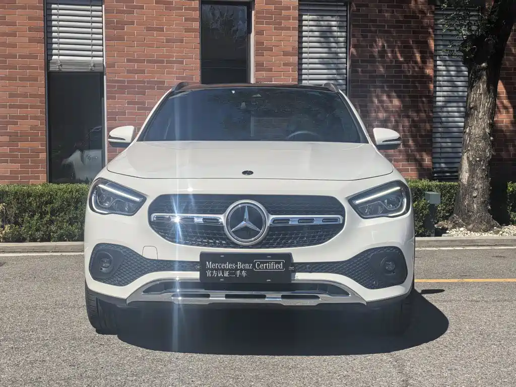 Mercedes-Benz GLA 2023