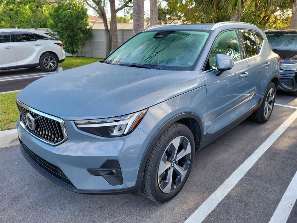 Volvo XC40 2023