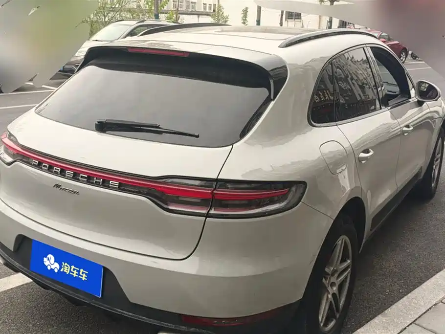 Porsche Macan 2021