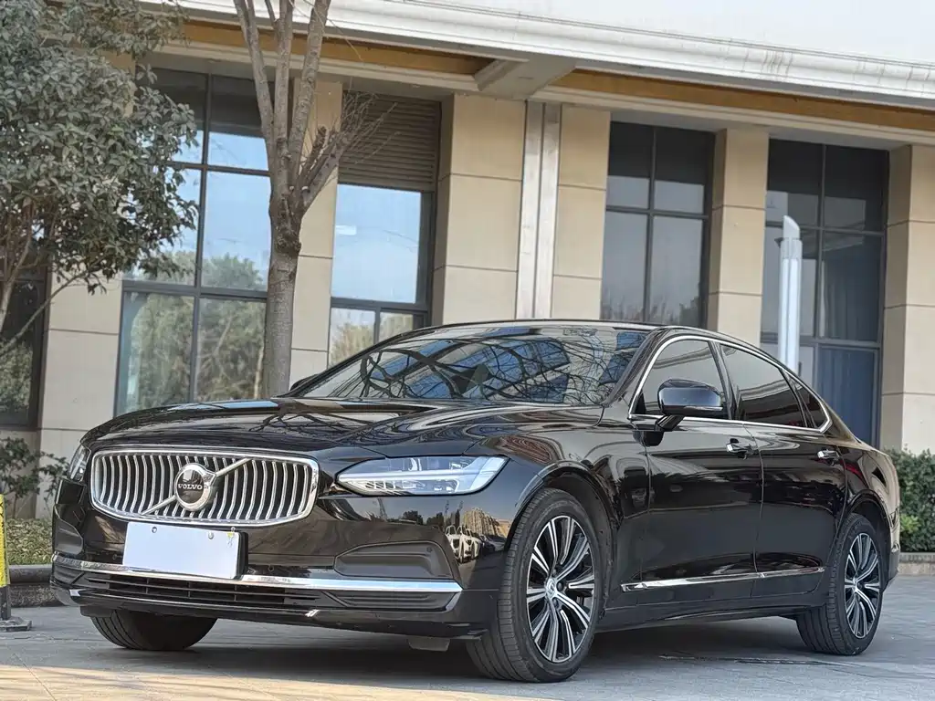 Volvo S90 2022
