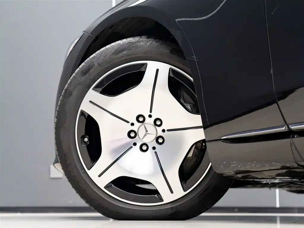 Mercedes-Benz Maybach S-Класс 2023