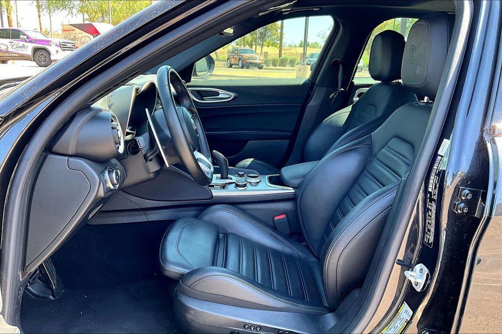 Alfa Romeo Giulia 2023