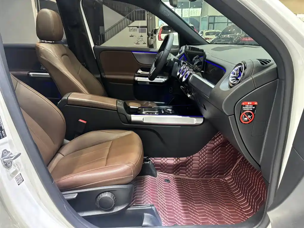 Mercedes-Benz GLB 2022