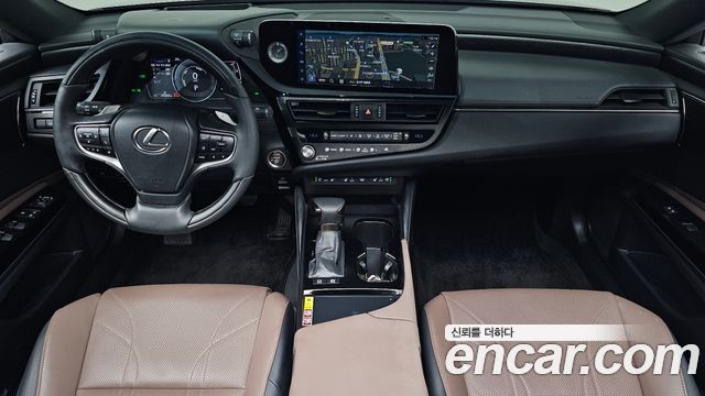 Lexus ES 2023