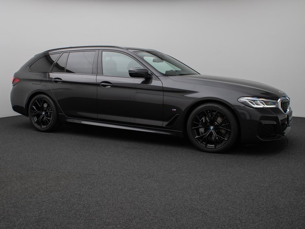 BMW 540 2022