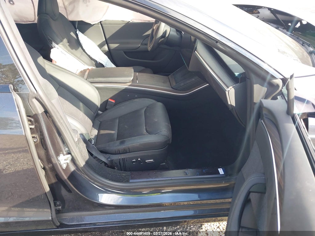Tesla Model S 2025