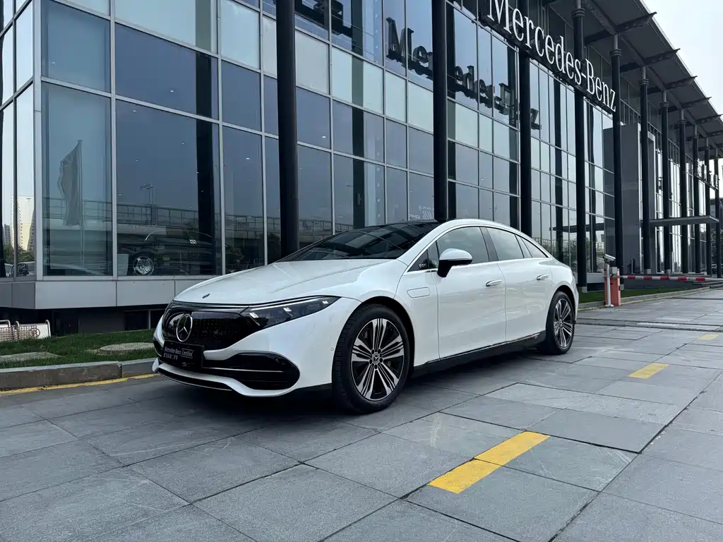 Mercedes-Benz EQS 2024