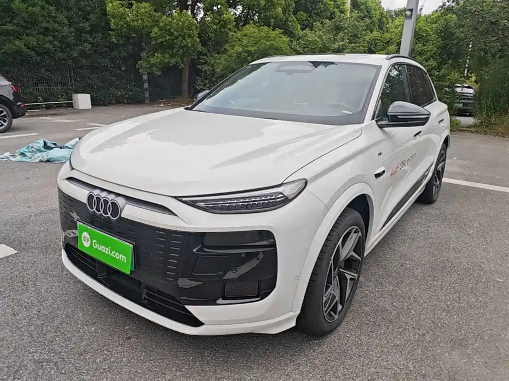 Audi e-tron 2025