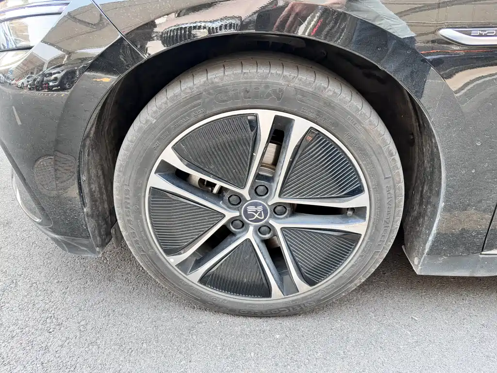 BYD Han 2024