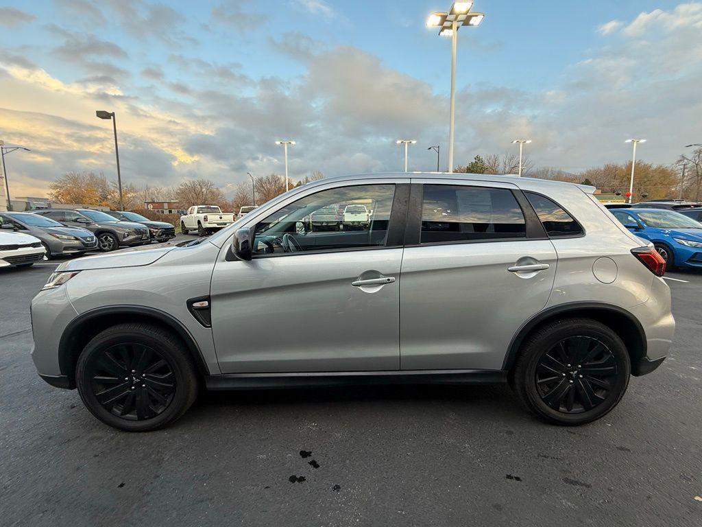 Mitsubishi Outlander Sport 2021