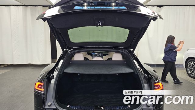Tesla Model S 2023
