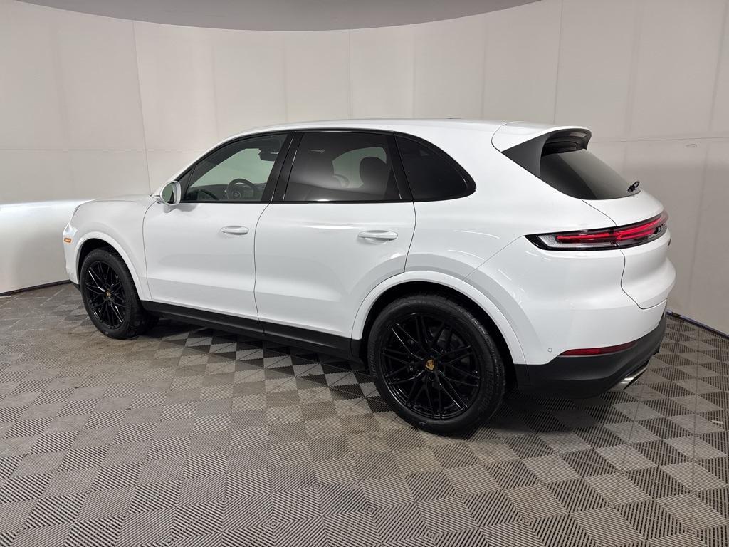 Porsche Cayenne 2024