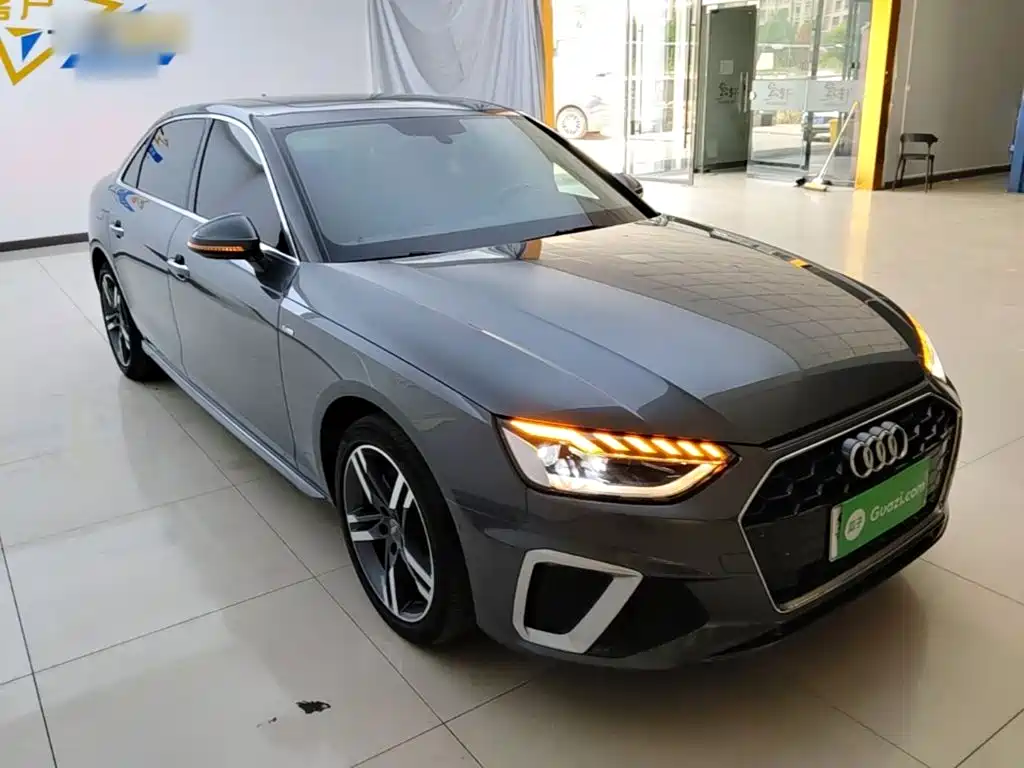 Audi A4 2021