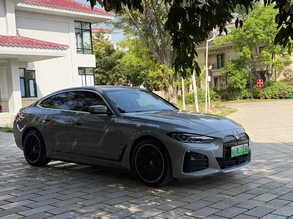 BMW i4 2024