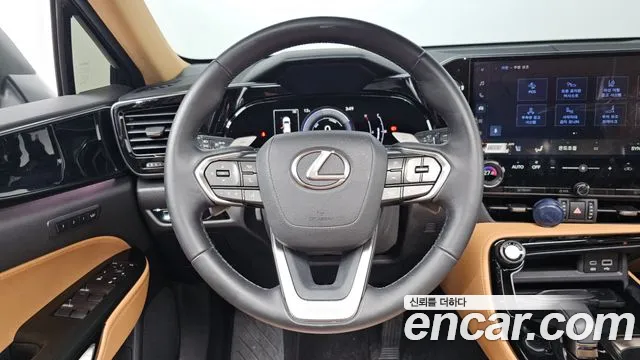 Lexus NX 2024